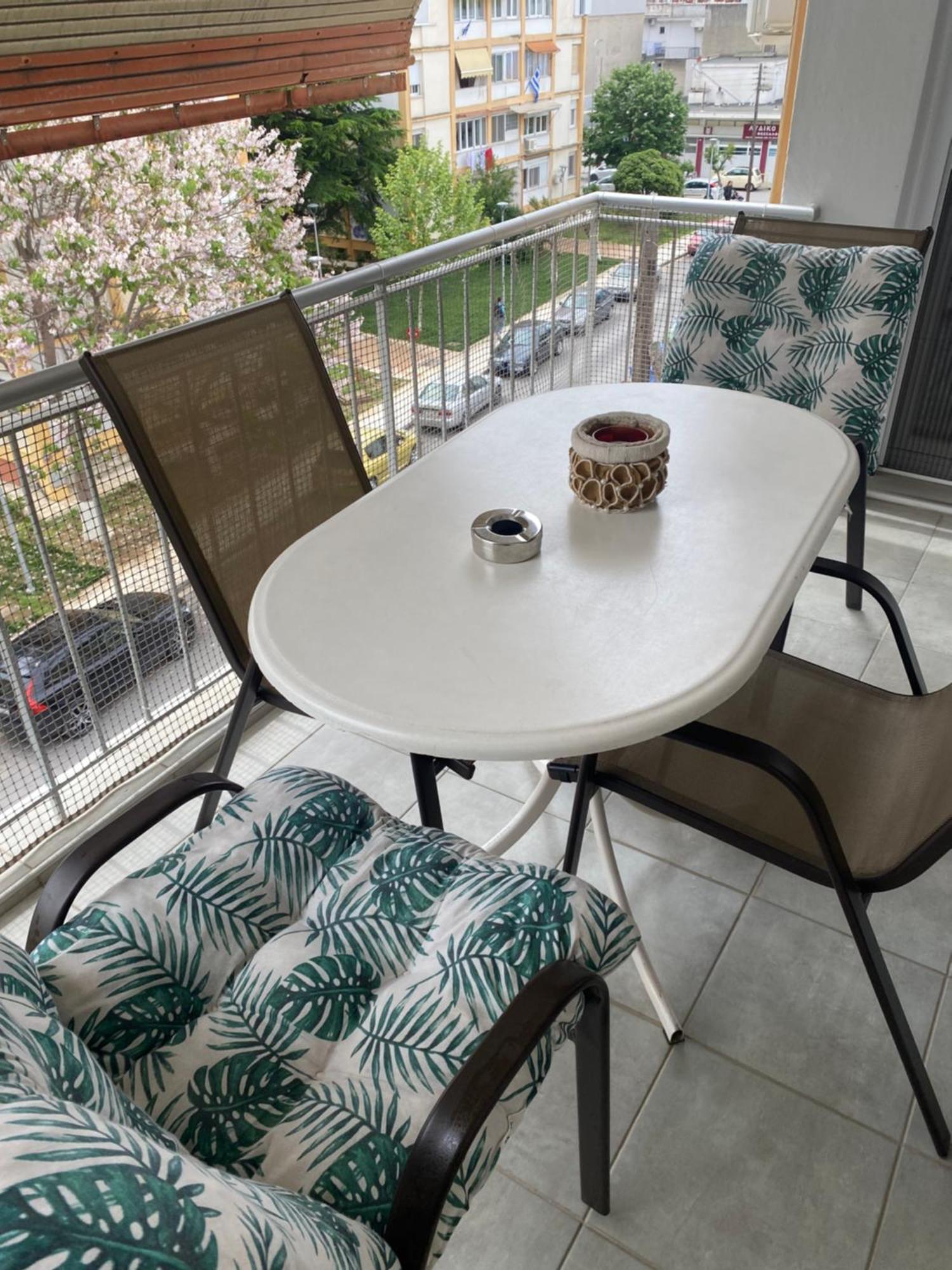 Bright Spacious Two-Bedroom Apartment سالونيك المظهر الخارجي الصورة