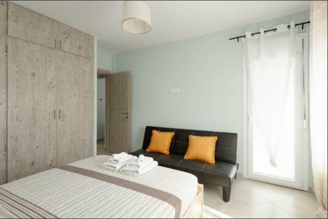 Bright Spacious Two-Bedroom Apartment سالونيك المظهر الخارجي الصورة